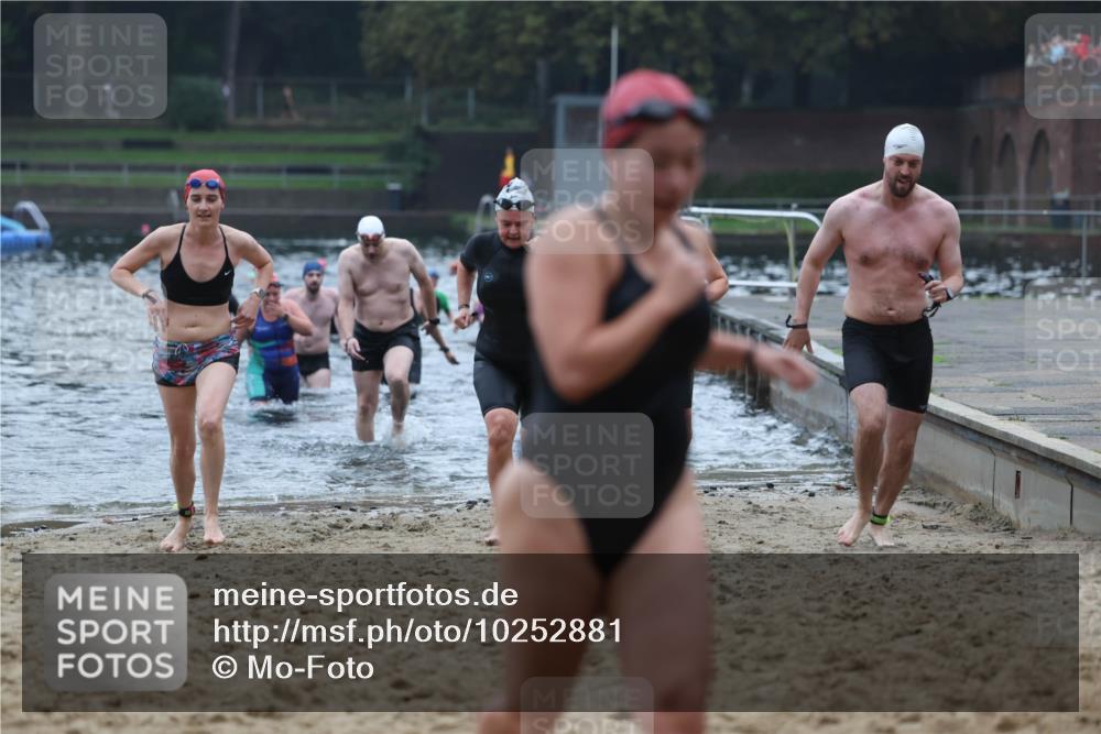 13.09.2026 - Stadtparktriathlon Mo-Foto http://msf.ph/oto/10252881 13.09.2026 09:49:44 Schwimmen 210, 216, 237, 245, 250, 253, 257, 294, 309, 320, 334, 335 meine-sportfotos.de