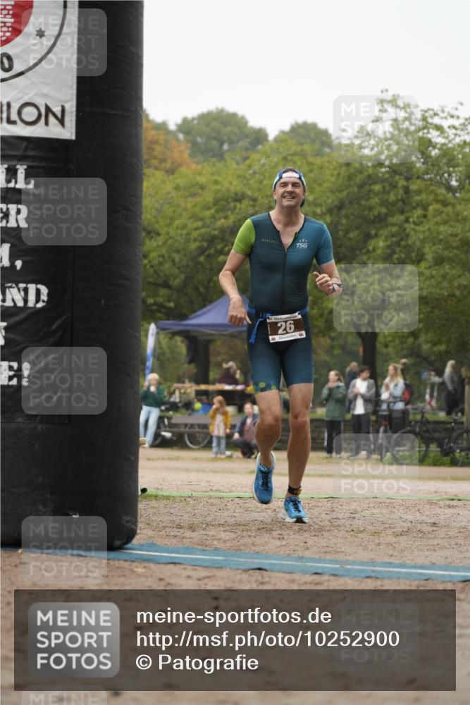 13.09.2026 - Stadtparktriathlon Patografie http://msf.ph/oto/10252900 13.09.2026 09:50:37 Ziel 26 meine-sportfotos.de