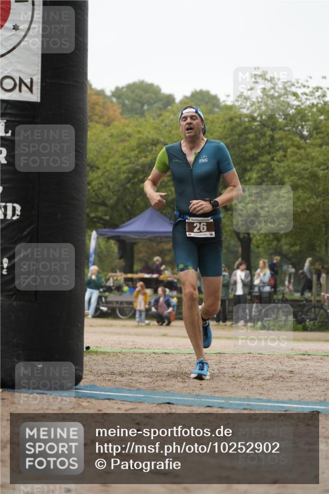13.09.2026 - Stadtparktriathlon Patografie http://msf.ph/oto/10252902 13.09.2026 09:50:37 Ziel 26 meine-sportfotos.de
