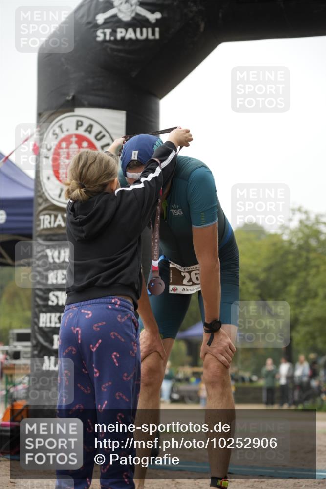 13.09.2026 - Stadtparktriathlon Patografie http://msf.ph/oto/10252906 13.09.2026 09:50:41 Ziel 26, 44 meine-sportfotos.de