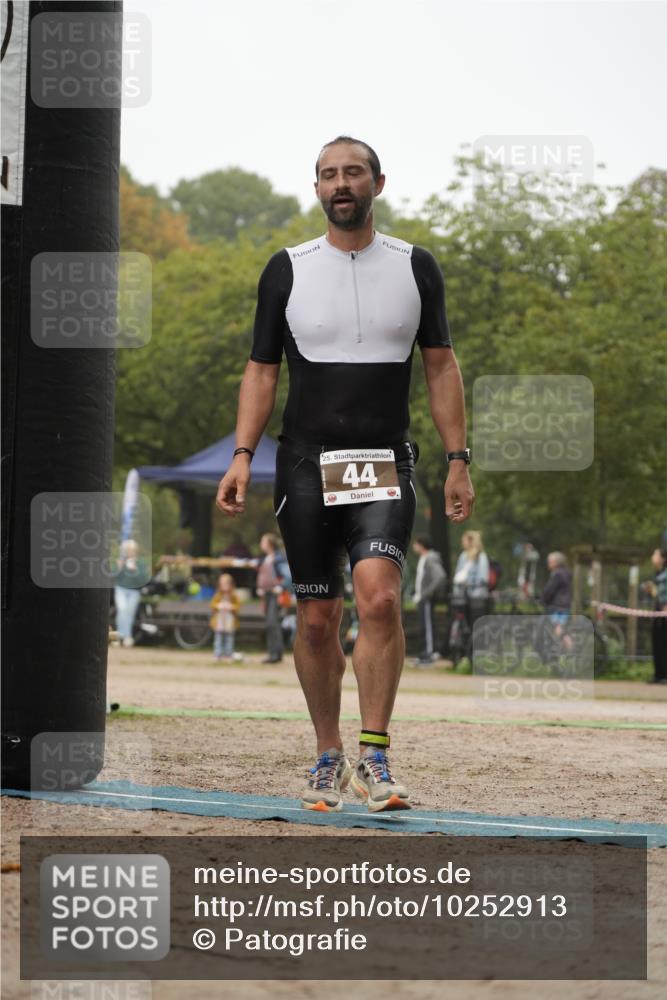 13.09.2026 - Stadtparktriathlon Patografie http://msf.ph/oto/10252913 13.09.2026 09:50:46 Ziel 44 meine-sportfotos.de