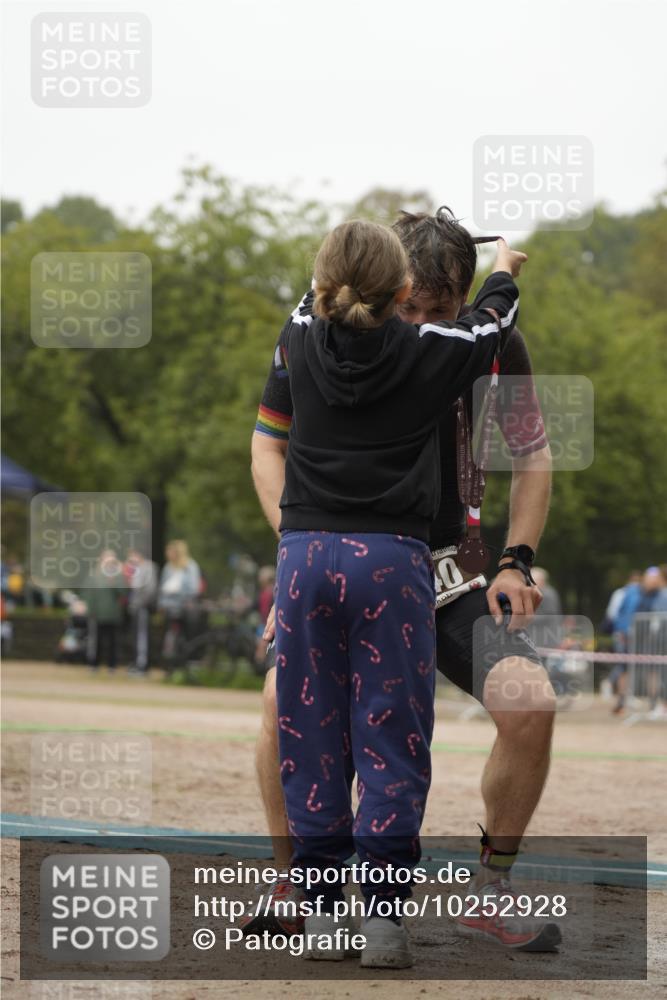 13.09.2026 - Stadtparktriathlon Patografie http://msf.ph/oto/10252928 13.09.2026 09:51:18 Ziel 140 meine-sportfotos.de