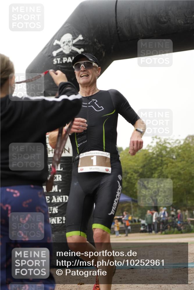 13.09.2026 - Stadtparktriathlon Patografie http://msf.ph/oto/10252961 13.09.2026 09:52:55 Ziel 1, 134 meine-sportfotos.de