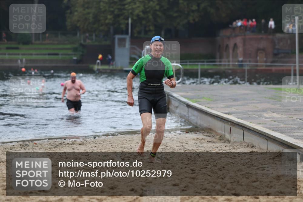 13.09.2026 - Stadtparktriathlon Mo-Foto http://msf.ph/oto/10252979 13.09.2026 09:50:05 Schwimmen 265, 292, 297, 303, 316 meine-sportfotos.de