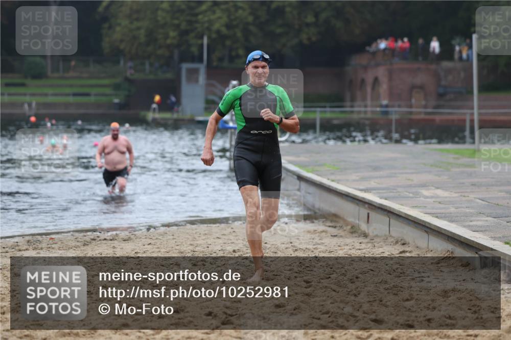 13.09.2026 - Stadtparktriathlon Mo-Foto http://msf.ph/oto/10252981 13.09.2026 09:50:06 Schwimmen 265, 292, 297, 303, 316 meine-sportfotos.de