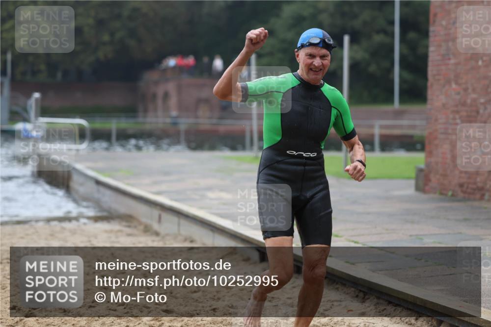 13.09.2026 - Stadtparktriathlon Mo-Foto http://msf.ph/oto/10252995 13.09.2026 09:50:08 Schwimmen 265, 292, 297 meine-sportfotos.de