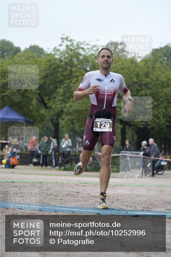 13.09.2026 - Stadtparktriathlon Patografie http://msf.ph/oto/10252996 13.09.2026 09:54:16 Ziel 129 meine-sportfotos.de