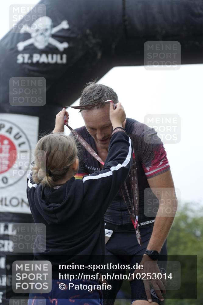 13.09.2026 - Stadtparktriathlon Patografie http://msf.ph/oto/10253014 13.09.2026 09:54:59 Ziel 139, 145 meine-sportfotos.de