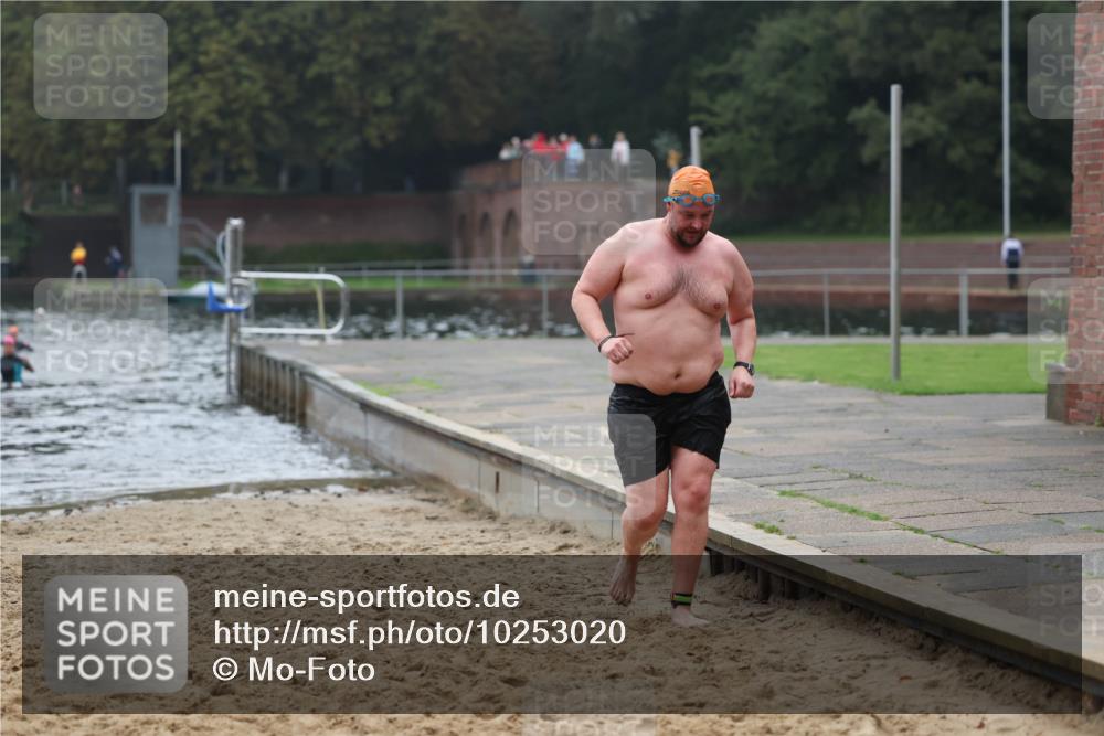 13.09.2026 - Stadtparktriathlon Mo-Foto http://msf.ph/oto/10253020 13.09.2026 09:50:15 Schwimmen 265 meine-sportfotos.de