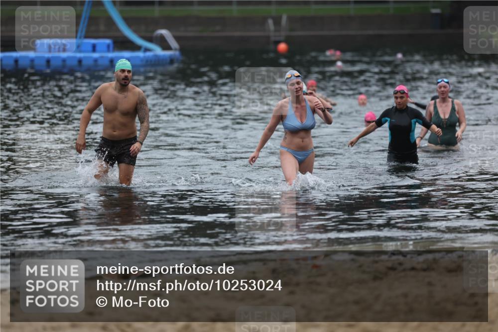 13.09.2026 - Stadtparktriathlon Mo-Foto http://msf.ph/oto/10253024 13.09.2026 09:50:24 Schwimmen 254, 319, 345 meine-sportfotos.de