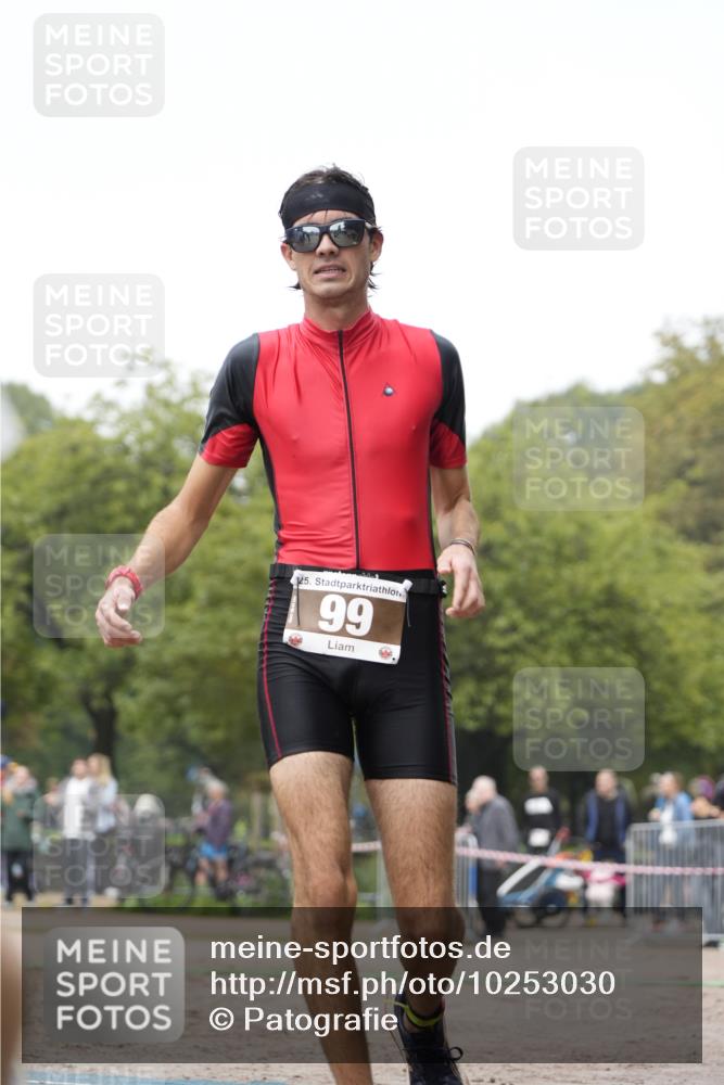 13.09.2026 - Stadtparktriathlon Patografie http://msf.ph/oto/10253030 13.09.2026 09:57:13 Ziel 77, 99, 143 meine-sportfotos.de