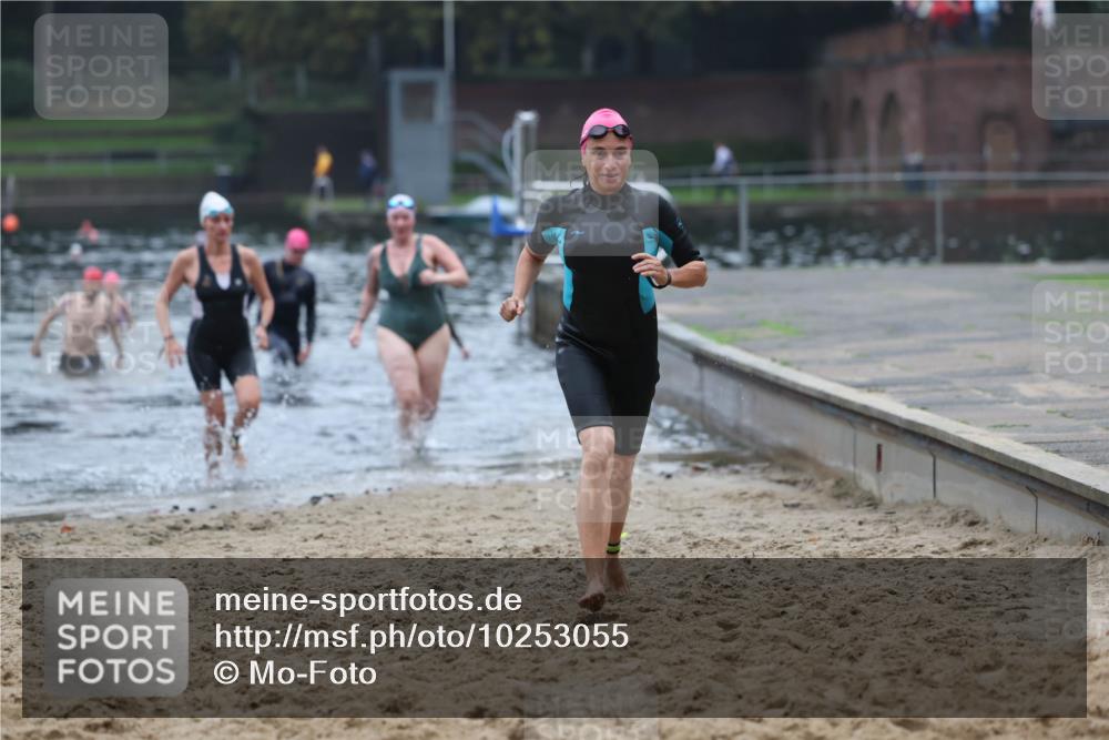 13.09.2026 - Stadtparktriathlon Mo-Foto http://msf.ph/oto/10253055 13.09.2026 09:50:35 Schwimmen 231, 252, 254, 319, 330, 343, 345 meine-sportfotos.de