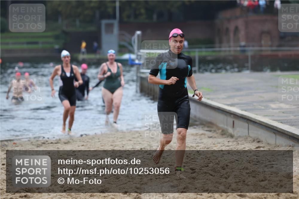 13.09.2026 - Stadtparktriathlon Mo-Foto http://msf.ph/oto/10253056 13.09.2026 09:50:35 Schwimmen 231, 252, 254, 319, 330, 343, 345 meine-sportfotos.de