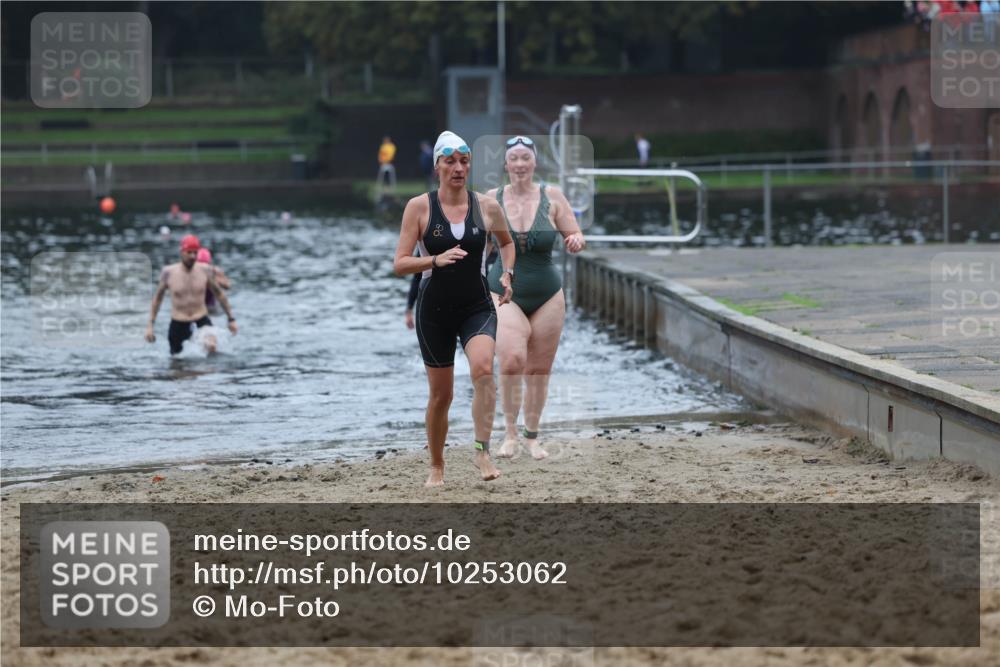 13.09.2026 - Stadtparktriathlon Mo-Foto http://msf.ph/oto/10253062 13.09.2026 09:50:37 Schwimmen 231, 252, 330, 342, 343, 345 meine-sportfotos.de