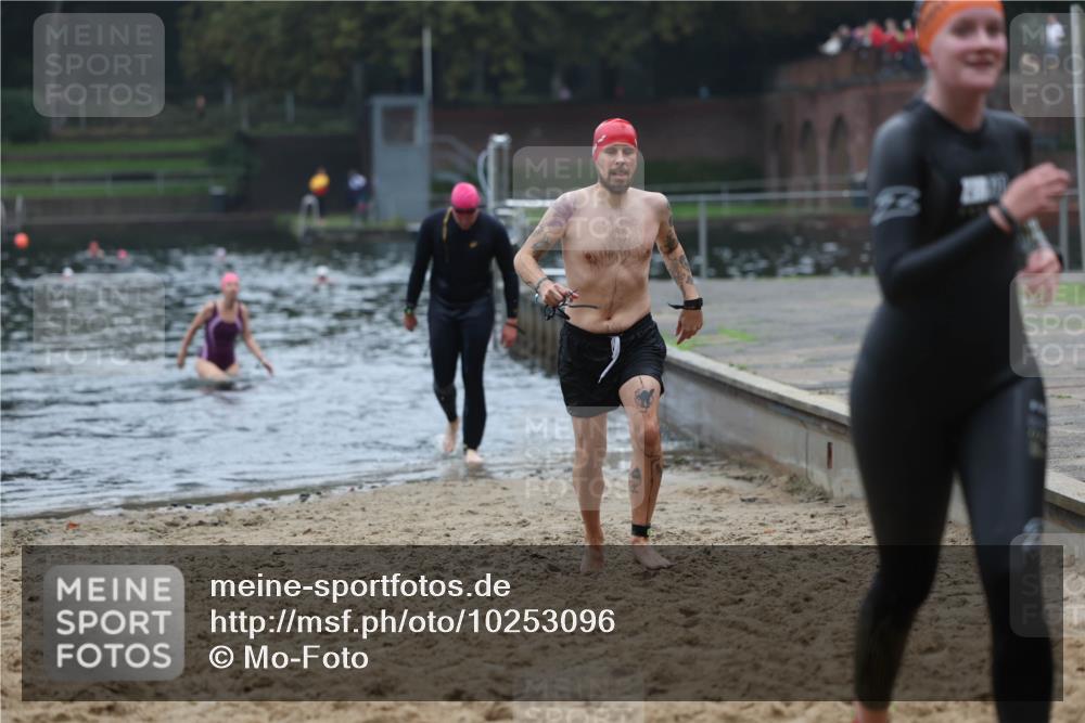 13.09.2026 - Stadtparktriathlon Mo-Foto http://msf.ph/oto/10253096 13.09.2026 09:50:45 Schwimmen 252, 307, 330, 342, 343 meine-sportfotos.de