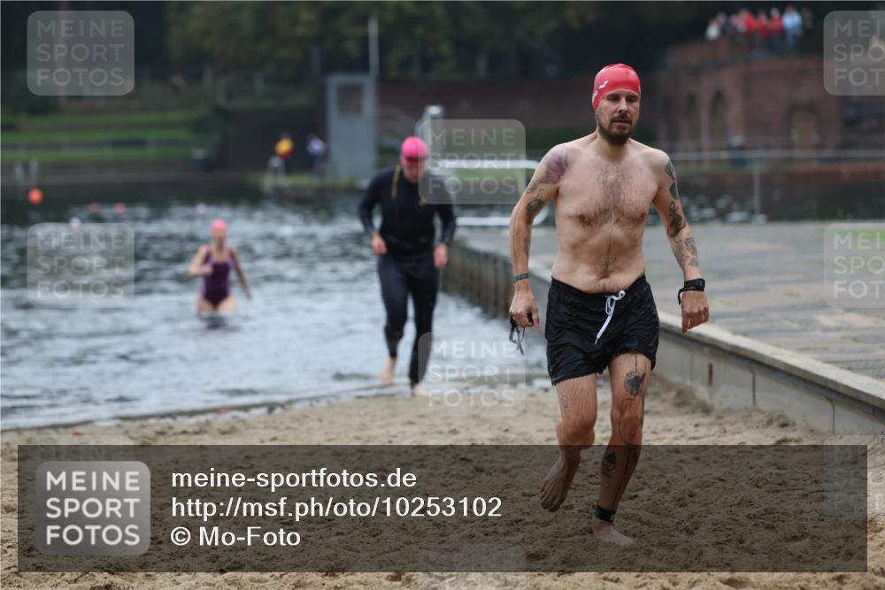 13.09.2026 - Stadtparktriathlon Mo-Foto http://msf.ph/oto/10253102 13.09.2026 09:50:46 Schwimmen 252, 307, 330, 342, 343 meine-sportfotos.de