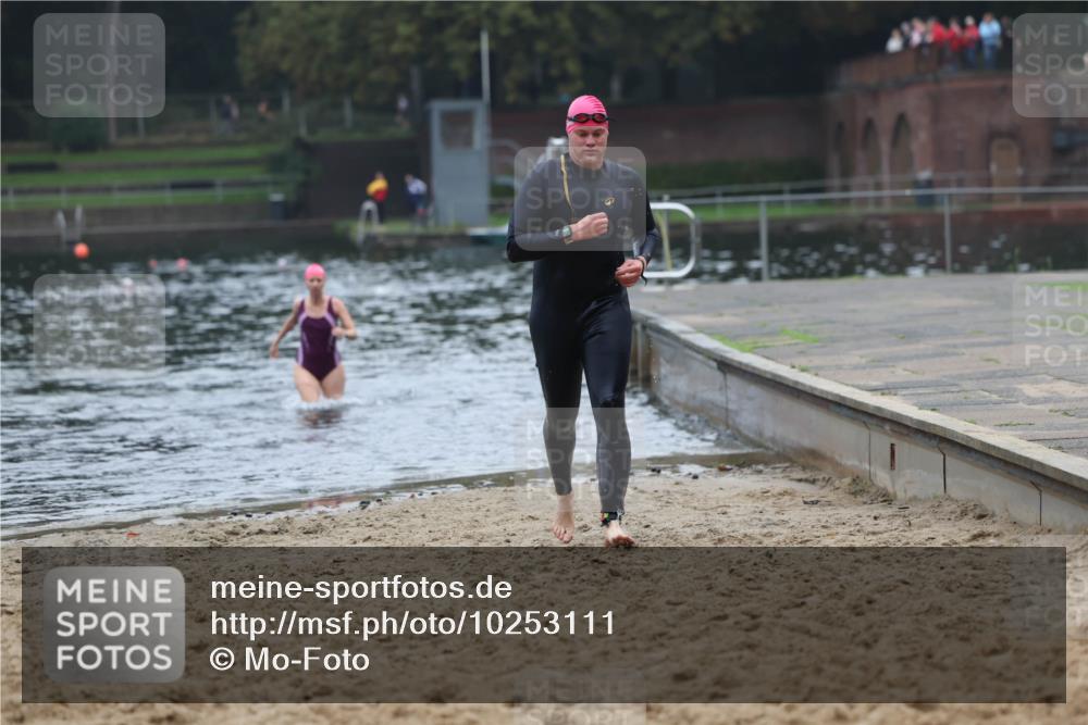 13.09.2026 - Stadtparktriathlon Mo-Foto http://msf.ph/oto/10253111 13.09.2026 09:50:48 Schwimmen 252, 307, 330, 342 meine-sportfotos.de