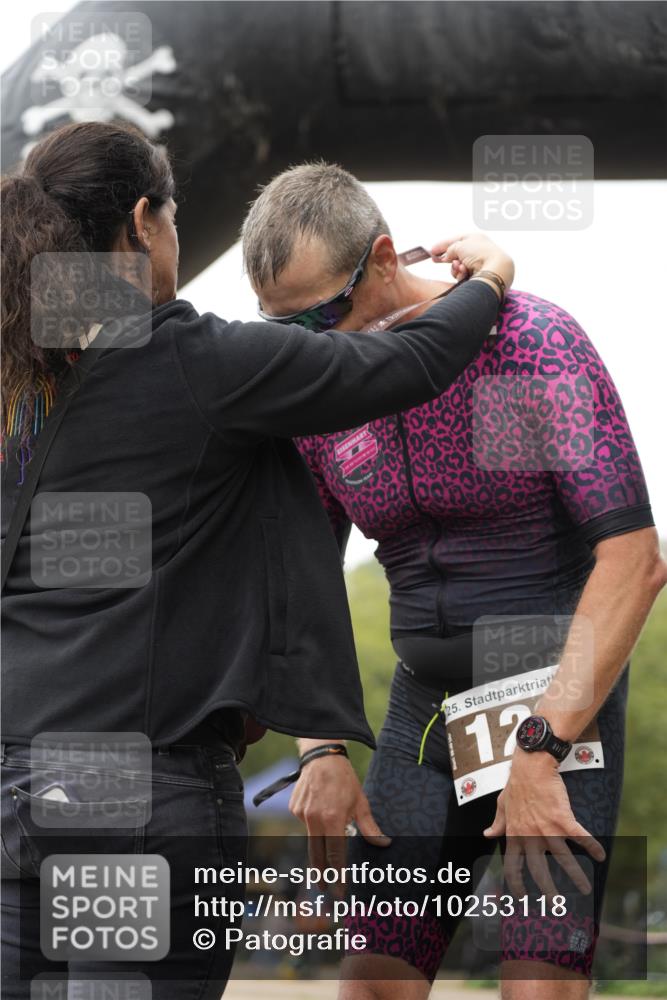 13.09.2026 - Stadtparktriathlon Patografie http://msf.ph/oto/10253118 13.09.2026 09:59:56 Ziel 123 meine-sportfotos.de