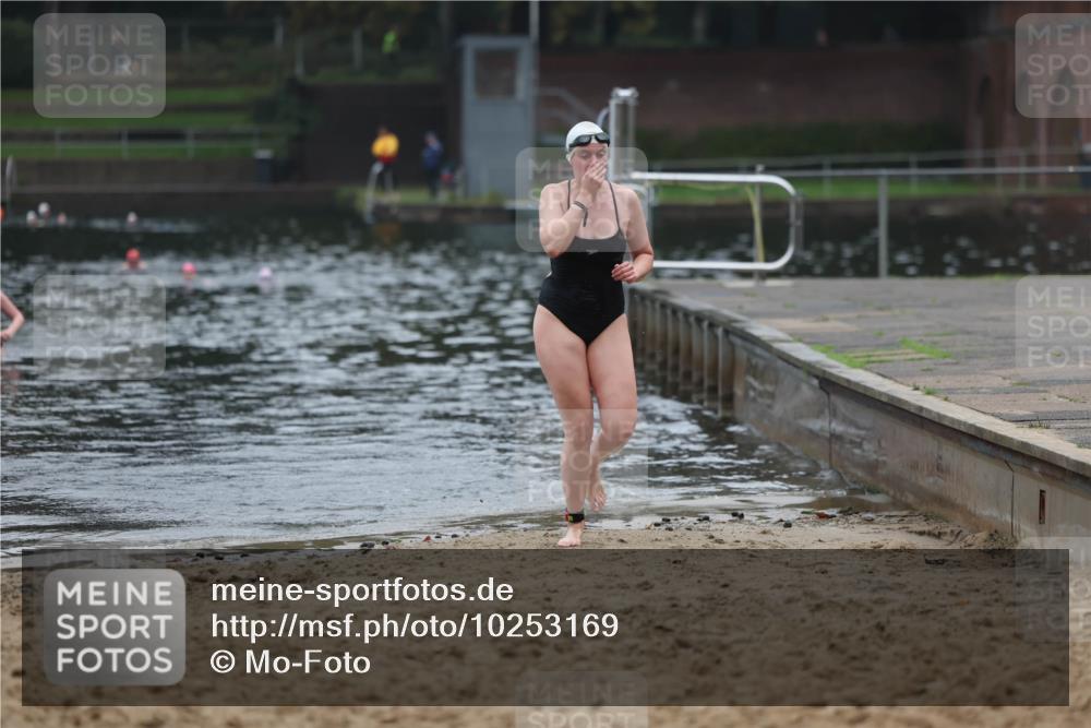 13.09.2026 - Stadtparktriathlon Mo-Foto http://msf.ph/oto/10253169 13.09.2026 09:51:32 Schwimmen 327 meine-sportfotos.de