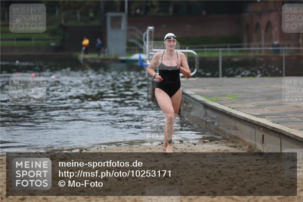 13.09.2026 - Stadtparktriathlon Mo-Foto http://msf.ph/oto/10253171 13.09.2026 09:51:32 Schwimmen 327 meine-sportfotos.de