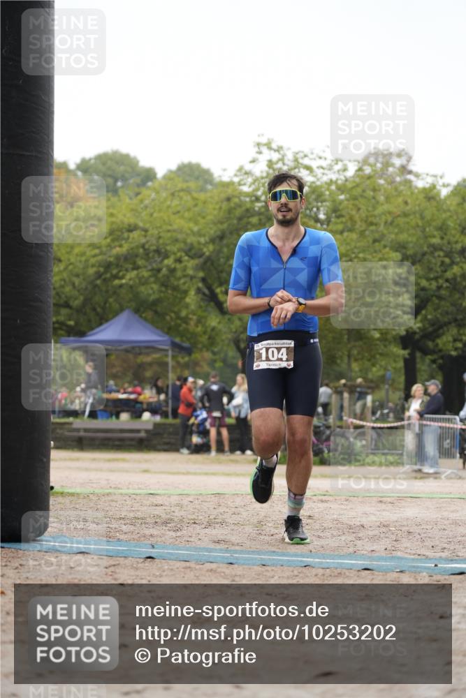 13.09.2026 - Stadtparktriathlon Patografie http://msf.ph/oto/10253202 13.09.2026 10:03:40 Ziel 104 meine-sportfotos.de