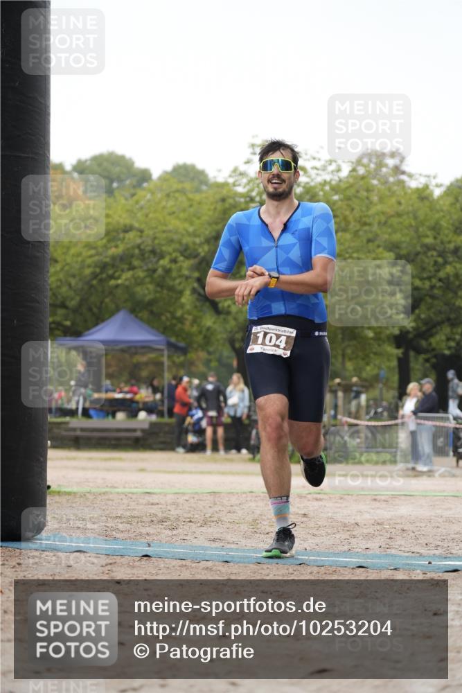 13.09.2026 - Stadtparktriathlon Patografie http://msf.ph/oto/10253204 13.09.2026 10:03:40 Ziel 104 meine-sportfotos.de