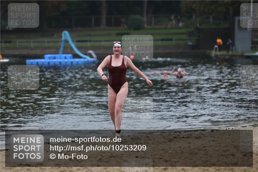 13.09.2026 - Stadtparktriathlon Mo-Foto http://msf.ph/oto/10253209 13.09.2026 09:51:49 Schwimmen 305 meine-sportfotos.de