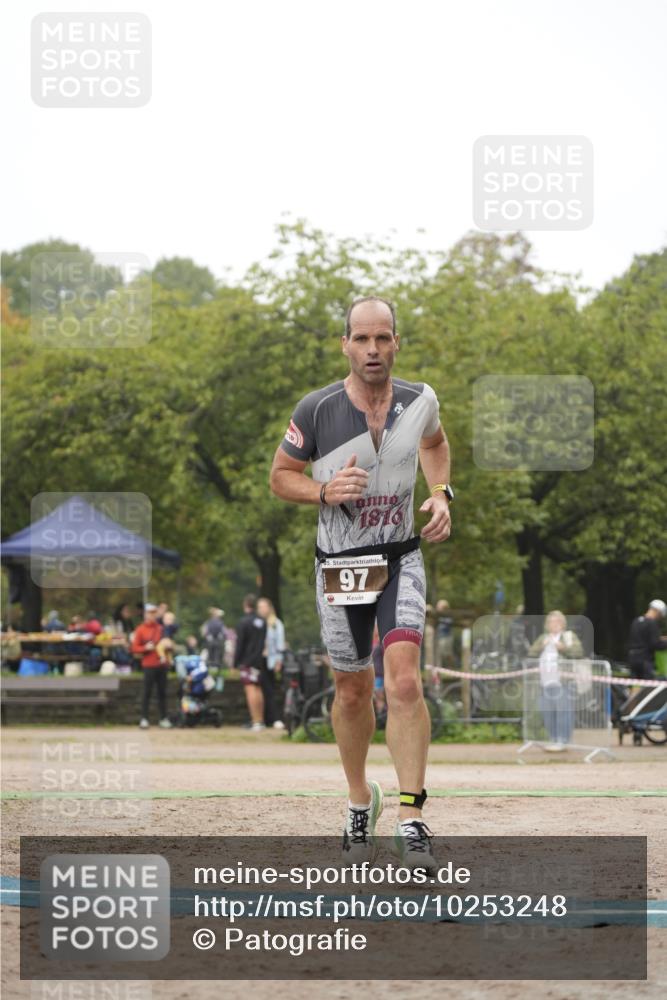 13.09.2026 - Stadtparktriathlon Patografie http://msf.ph/oto/10253248 13.09.2026 10:04:57 Ziel 97 meine-sportfotos.de