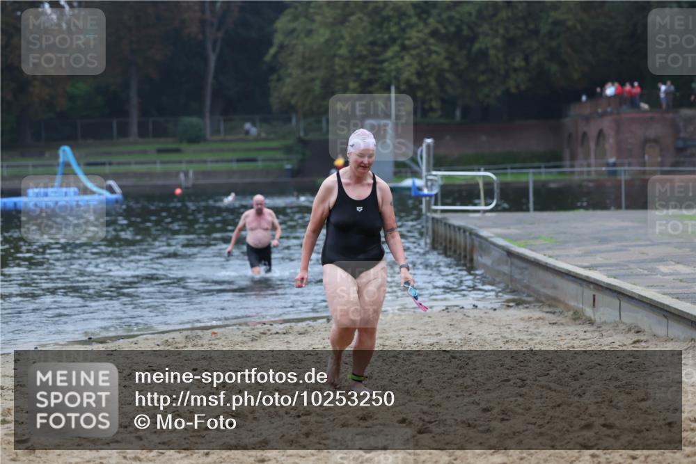 13.09.2026 - Stadtparktriathlon Mo-Foto http://msf.ph/oto/10253250 13.09.2026 09:52:22 Schwimmen 275, 277 meine-sportfotos.de