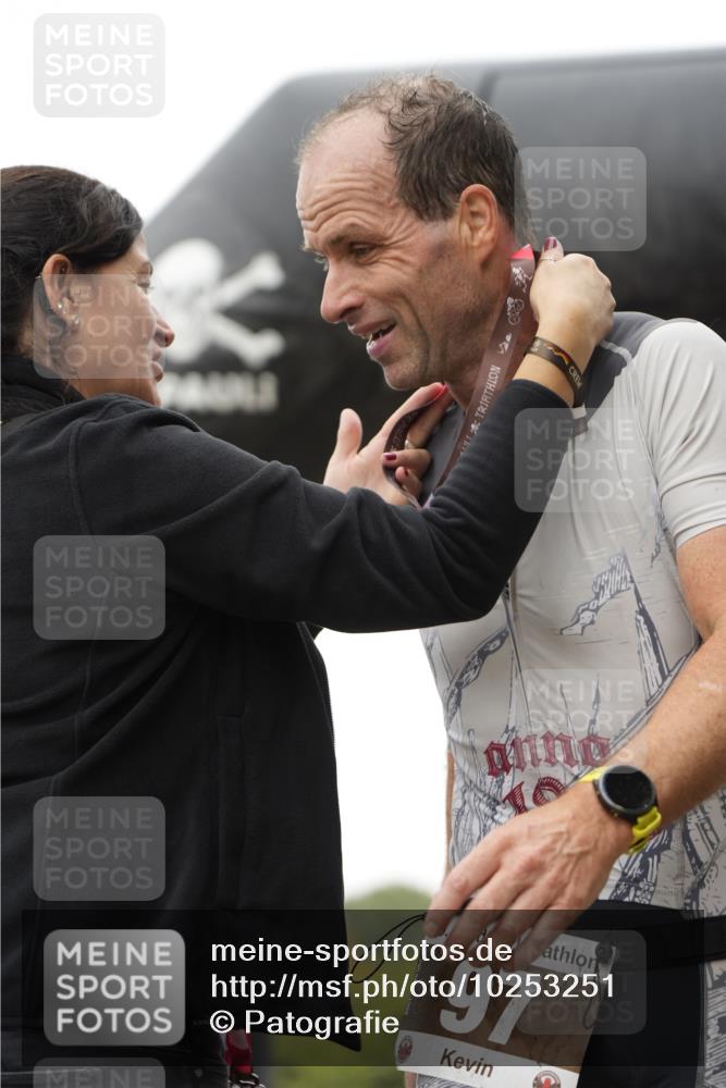 13.09.2026 - Stadtparktriathlon Patografie http://msf.ph/oto/10253251 13.09.2026 10:05:00 Ziel 97 meine-sportfotos.de