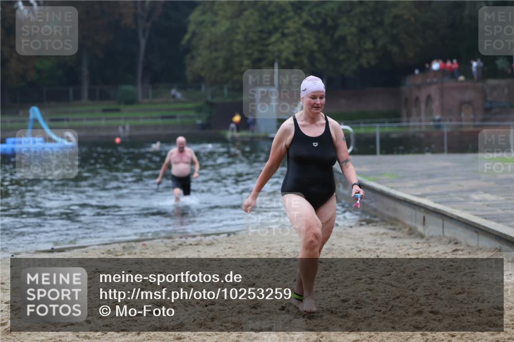13.09.2026 - Stadtparktriathlon Mo-Foto http://msf.ph/oto/10253259 13.09.2026 09:52:23 Schwimmen 275, 277 meine-sportfotos.de