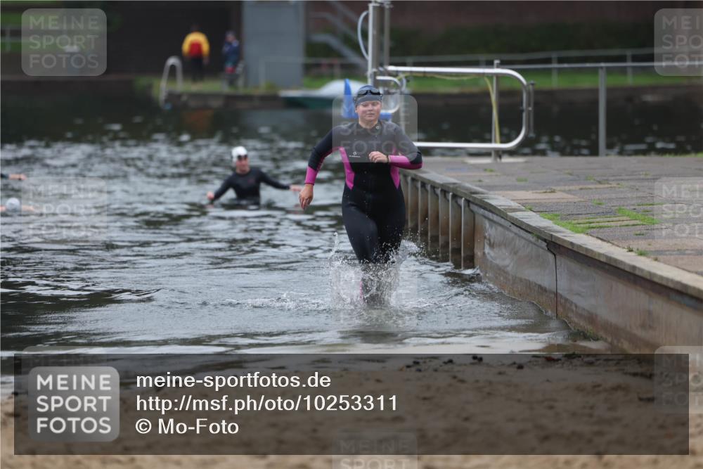 13.09.2026 - Stadtparktriathlon Mo-Foto http://msf.ph/oto/10253311 13.09.2026 09:53:39 Schwimmen 306 meine-sportfotos.de
