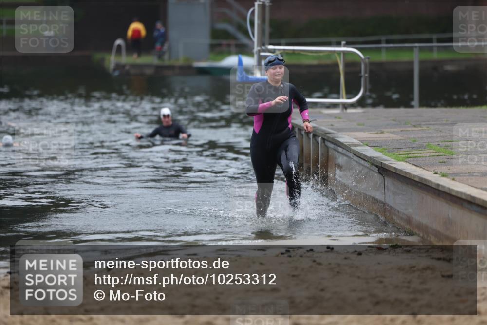 13.09.2026 - Stadtparktriathlon Mo-Foto http://msf.ph/oto/10253312 13.09.2026 09:53:39 Schwimmen 306 meine-sportfotos.de