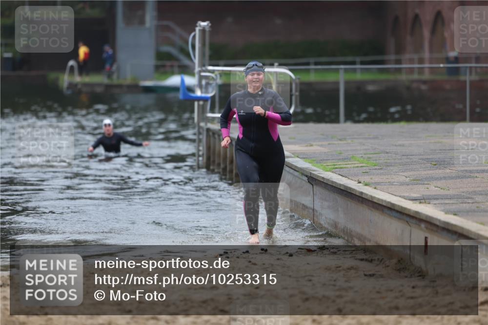 13.09.2026 - Stadtparktriathlon Mo-Foto http://msf.ph/oto/10253315 13.09.2026 09:53:41 Schwimmen 306 meine-sportfotos.de