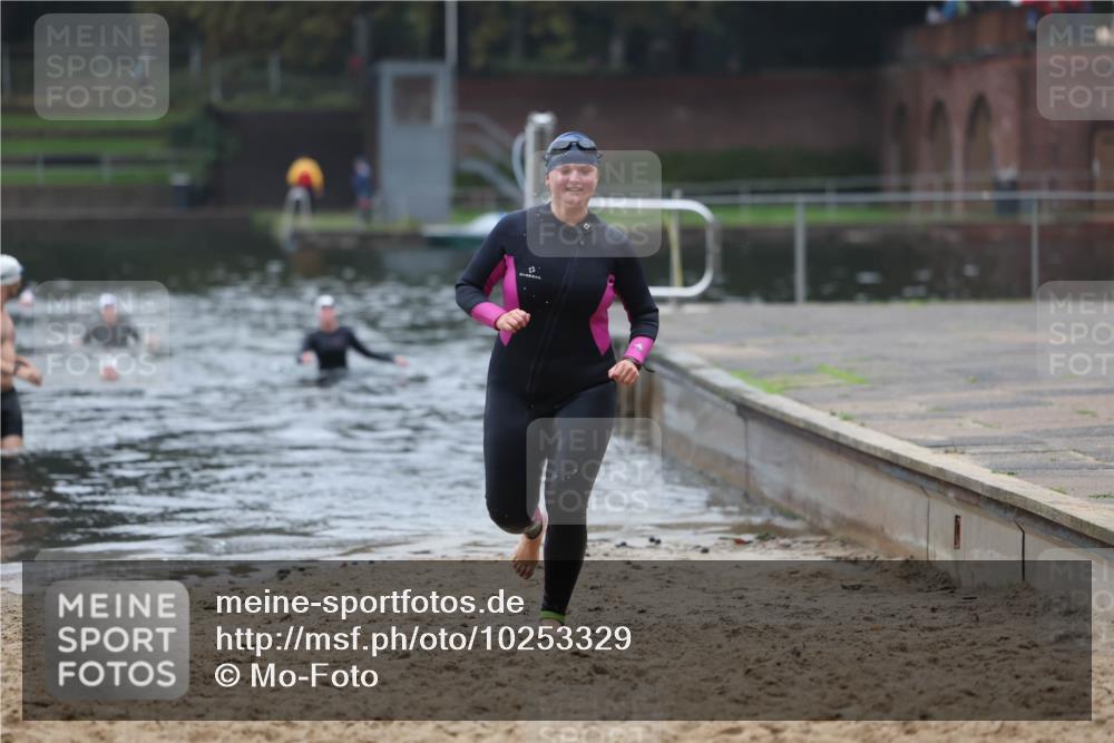 13.09.2026 - Stadtparktriathlon Mo-Foto http://msf.ph/oto/10253329 13.09.2026 09:53:43 Schwimmen 299, 306 meine-sportfotos.de