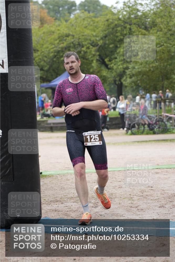 13.09.2026 - Stadtparktriathlon Patografie http://msf.ph/oto/10253334 13.09.2026 10:06:55 Ziel 125 meine-sportfotos.de