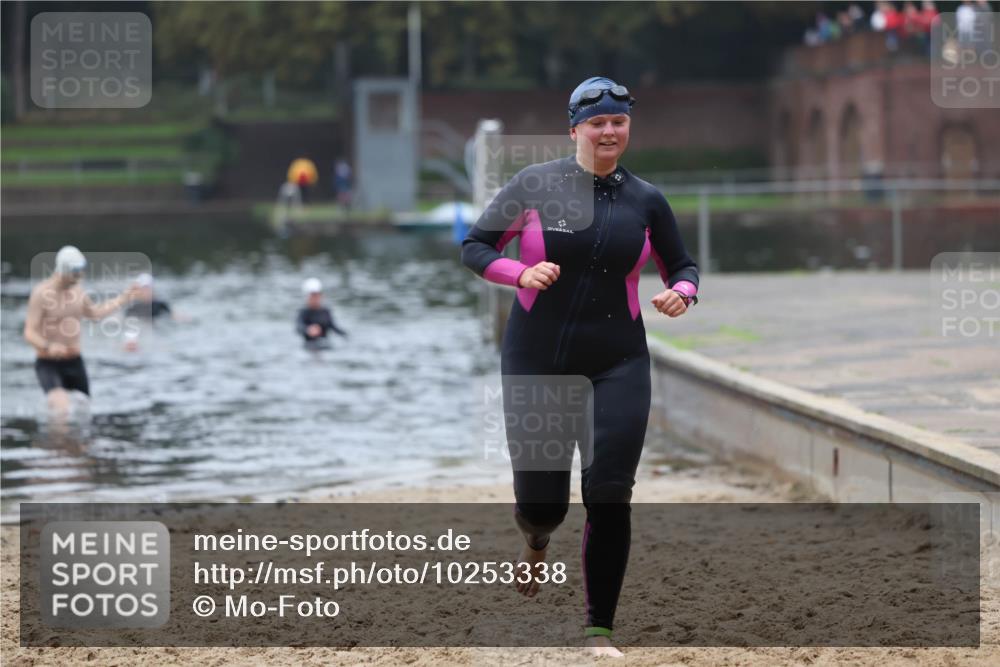 13.09.2026 - Stadtparktriathlon Mo-Foto http://msf.ph/oto/10253338 13.09.2026 09:53:45 Schwimmen 299, 306 meine-sportfotos.de