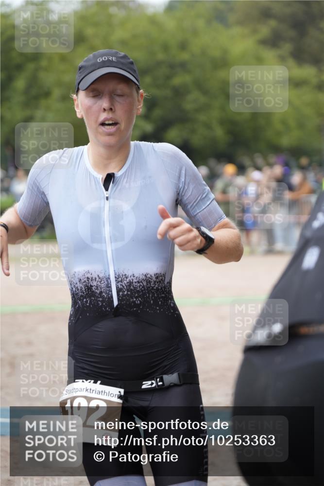 13.09.2026 - Stadtparktriathlon Patografie http://msf.ph/oto/10253363 13.09.2026 10:07:21 Ziel 189, 192, 208 meine-sportfotos.de