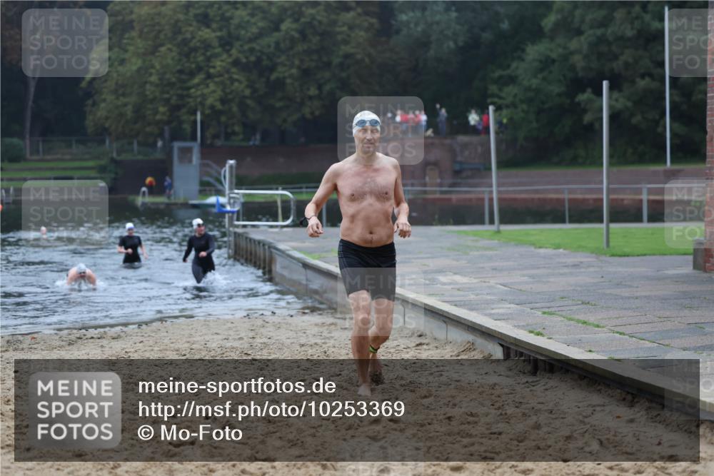 13.09.2026 - Stadtparktriathlon Mo-Foto http://msf.ph/oto/10253369 13.09.2026 09:53:55 Schwimmen 225, 295, 299 meine-sportfotos.de