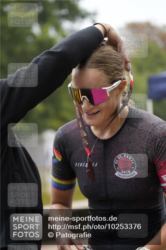 13.09.2026 - Stadtparktriathlon Patografie http://msf.ph/oto/10253376 13.09.2026 10:07:30 Ziel 208 meine-sportfotos.de