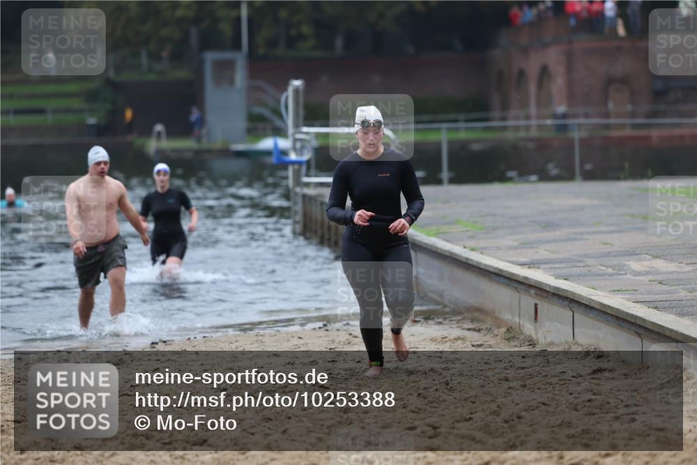 13.09.2026 - Stadtparktriathlon Mo-Foto http://msf.ph/oto/10253388 13.09.2026 09:54:01 Schwimmen 225, 234, 295 meine-sportfotos.de
