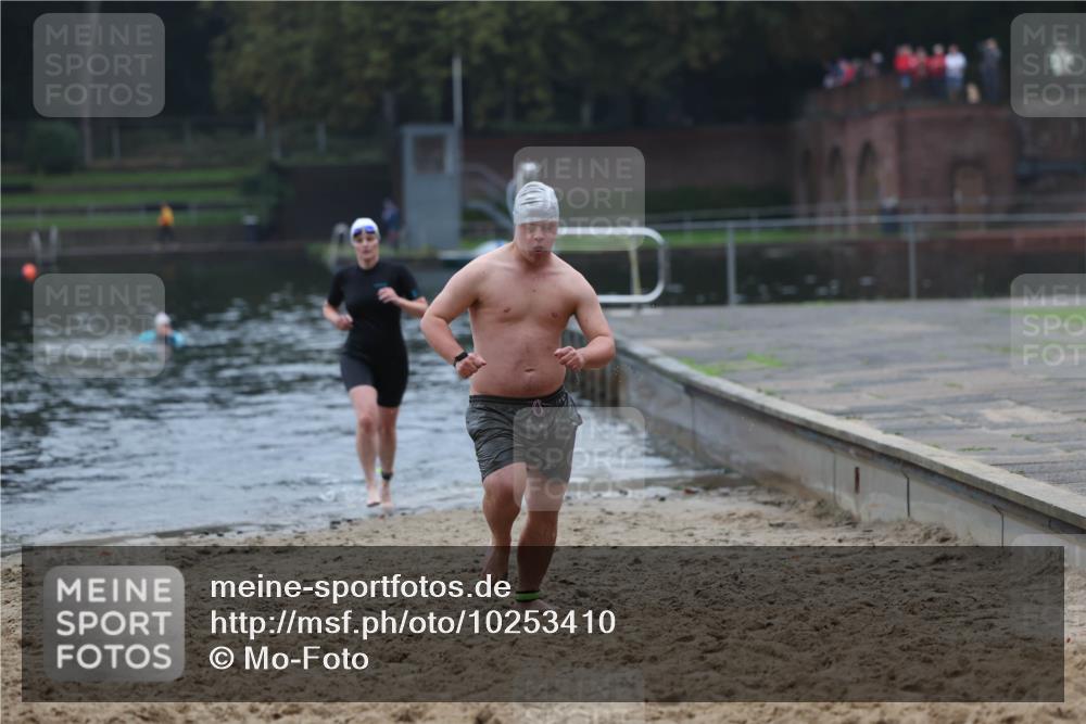 13.09.2026 - Stadtparktriathlon Mo-Foto http://msf.ph/oto/10253410 13.09.2026 09:54:05 Schwimmen 225, 234, 295 meine-sportfotos.de