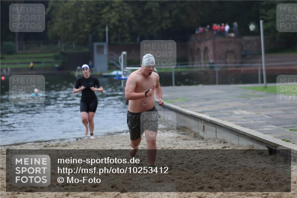 13.09.2026 - Stadtparktriathlon Mo-Foto http://msf.ph/oto/10253412 13.09.2026 09:54:06 Schwimmen 225, 234, 295 meine-sportfotos.de