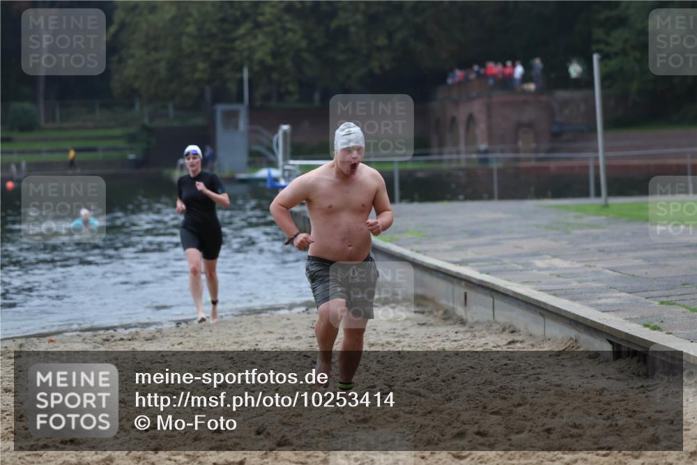13.09.2026 - Stadtparktriathlon Mo-Foto http://msf.ph/oto/10253414 13.09.2026 09:54:06 Schwimmen 225, 234, 295 meine-sportfotos.de