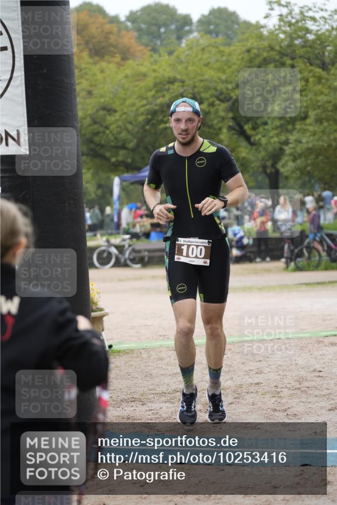 13.09.2026 - Stadtparktriathlon Patografie http://msf.ph/oto/10253416 13.09.2026 10:08:29 Ziel 100, 163 meine-sportfotos.de