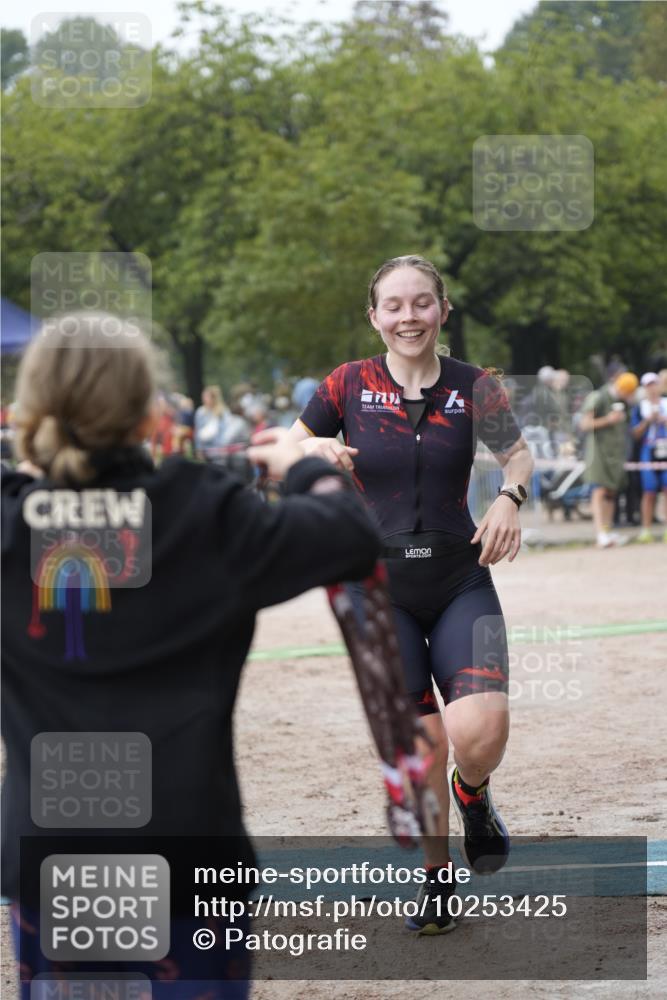 13.09.2026 - Stadtparktriathlon Patografie http://msf.ph/oto/10253425 13.09.2026 10:09:07 Ziel 179 meine-sportfotos.de