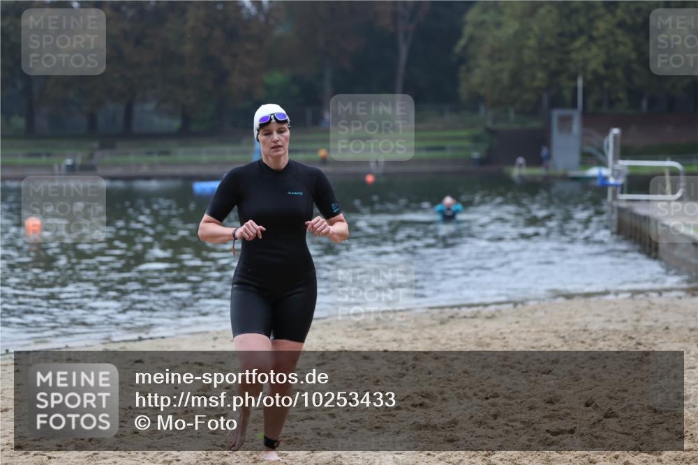 13.09.2026 - Stadtparktriathlon Mo-Foto http://msf.ph/oto/10253433 13.09.2026 09:54:10 Schwimmen 234, 295 meine-sportfotos.de