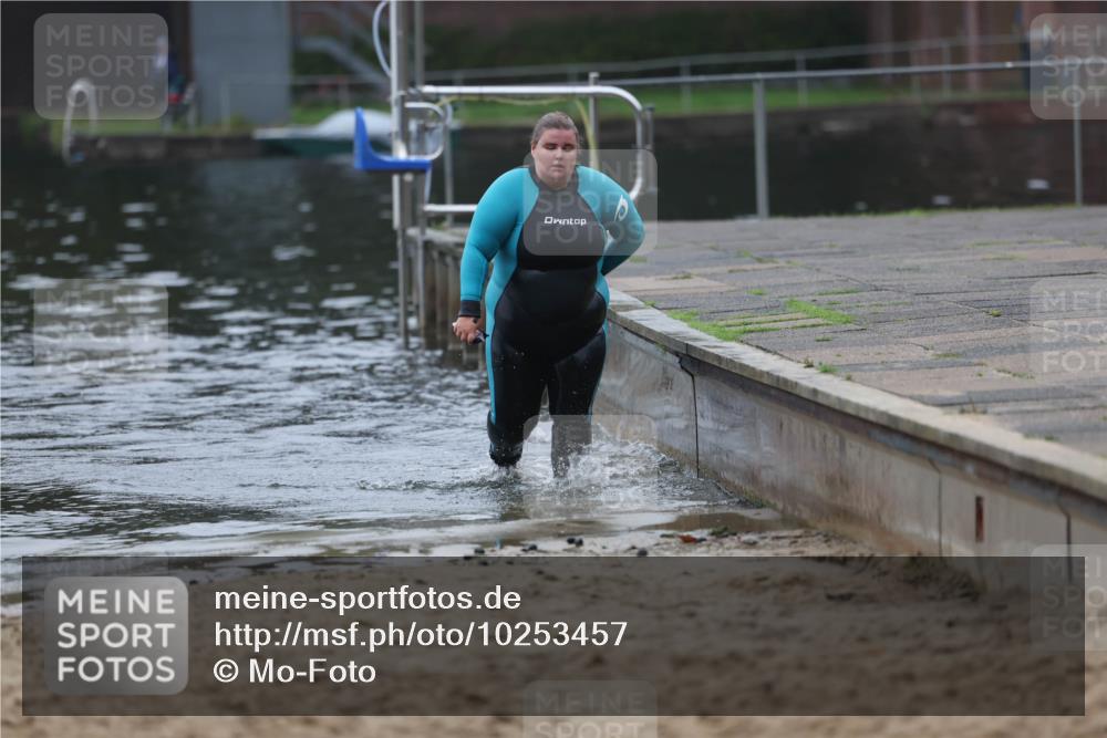 13.09.2026 - Stadtparktriathlon Mo-Foto http://msf.ph/oto/10253457 13.09.2026 09:54:34 Schwimmen 224 meine-sportfotos.de