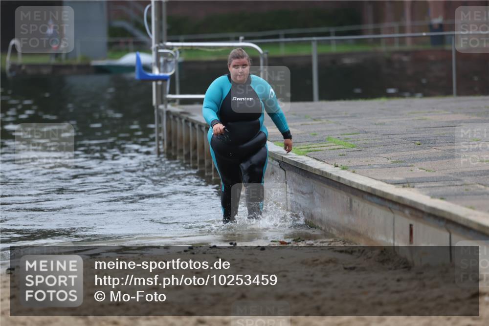 13.09.2026 - Stadtparktriathlon Mo-Foto http://msf.ph/oto/10253459 13.09.2026 09:54:35 Schwimmen 224 meine-sportfotos.de
