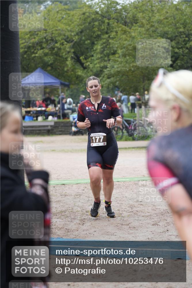 13.09.2026 - Stadtparktriathlon Patografie http://msf.ph/oto/10253476 13.09.2026 10:10:37 Ziel 177 meine-sportfotos.de